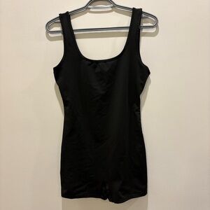 SHEIN Black Scoop Neck Shaping Bodysuit
